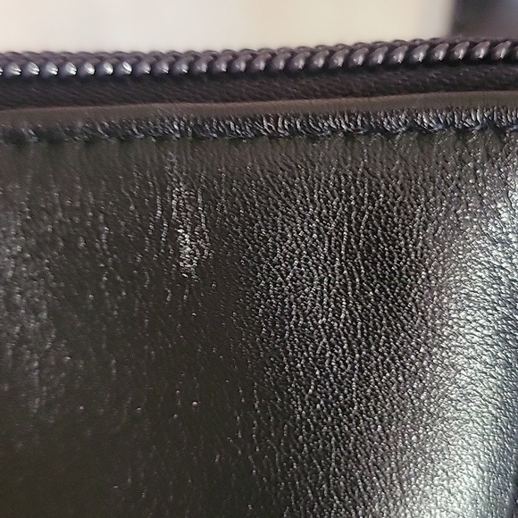 Ettienne Aigner Black Leather Crossbody Bag - Picture 5 of 15